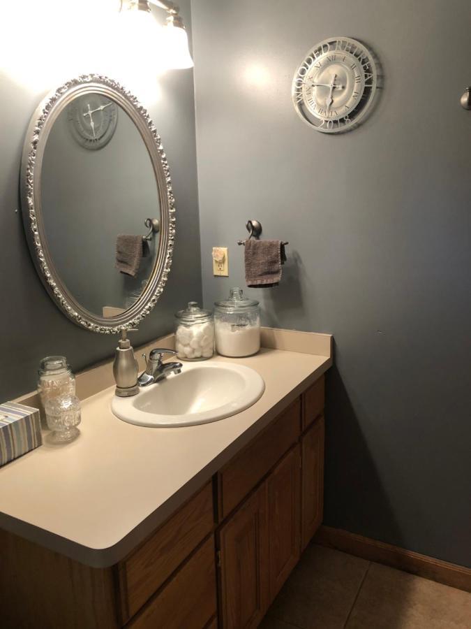 Bed And Breakfast Suite At The Wooded Retreat Pine City Bagian luar foto