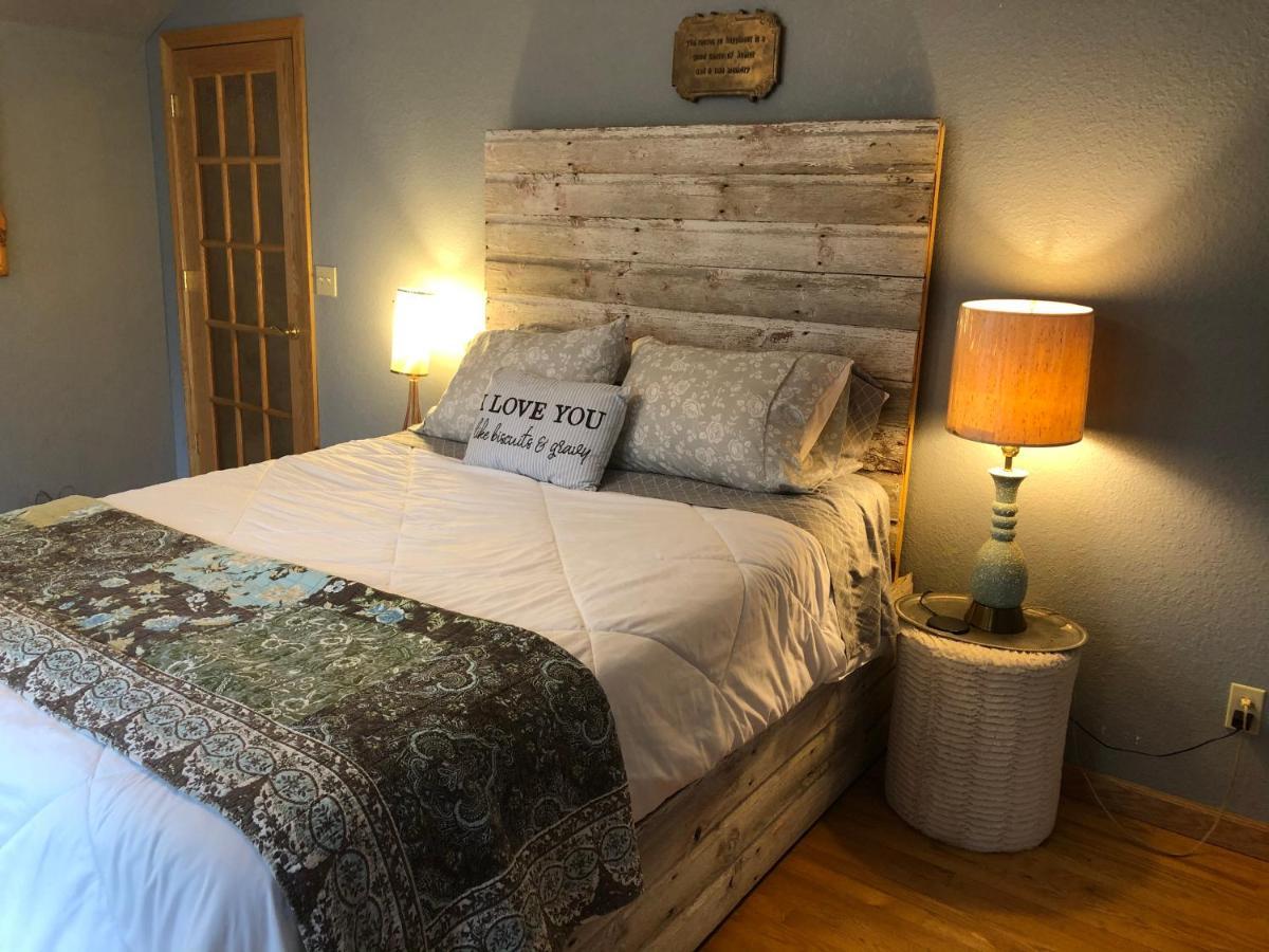 Bed And Breakfast Suite At The Wooded Retreat Pine City Bagian luar foto