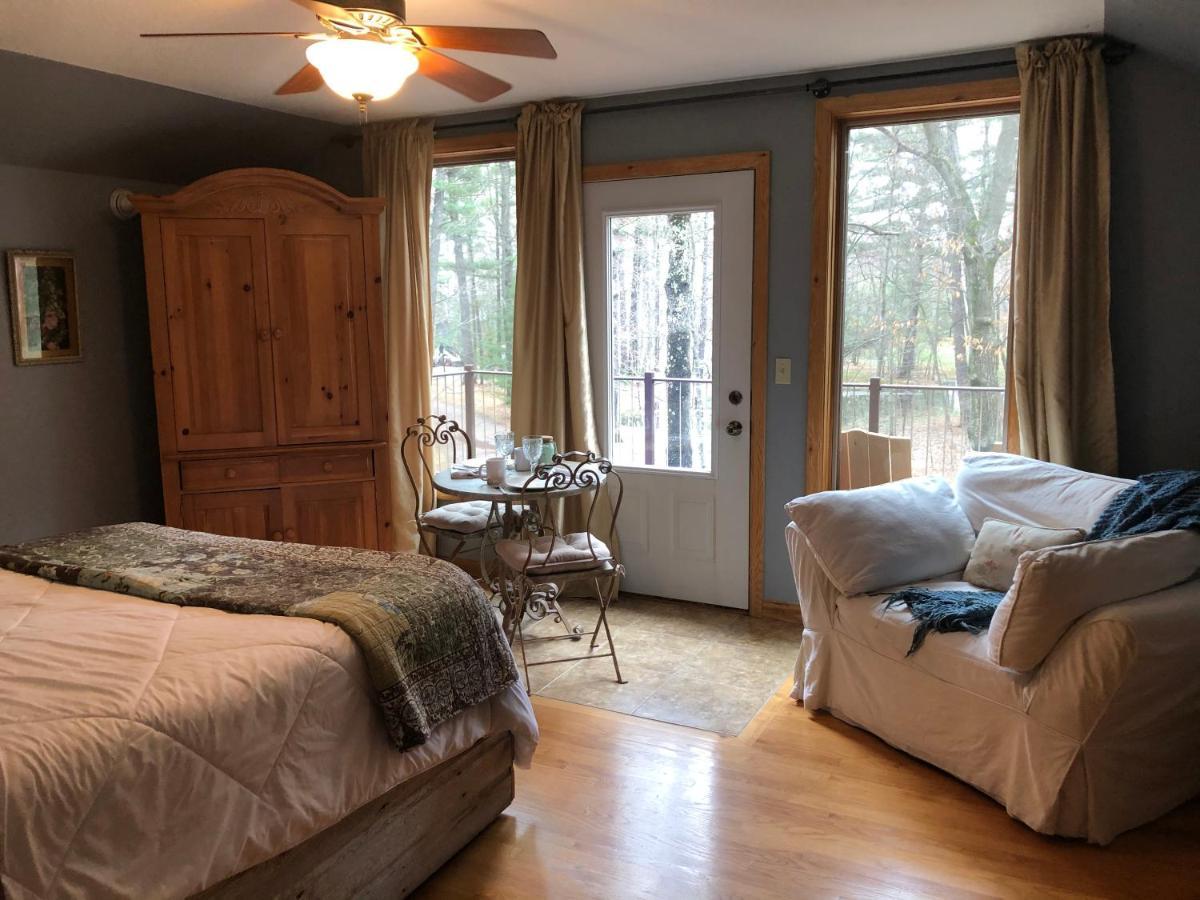 Bed And Breakfast Suite At The Wooded Retreat Pine City Bagian luar foto