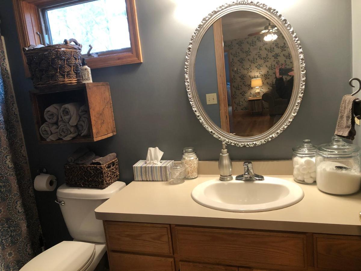 Bed And Breakfast Suite At The Wooded Retreat Pine City Bagian luar foto