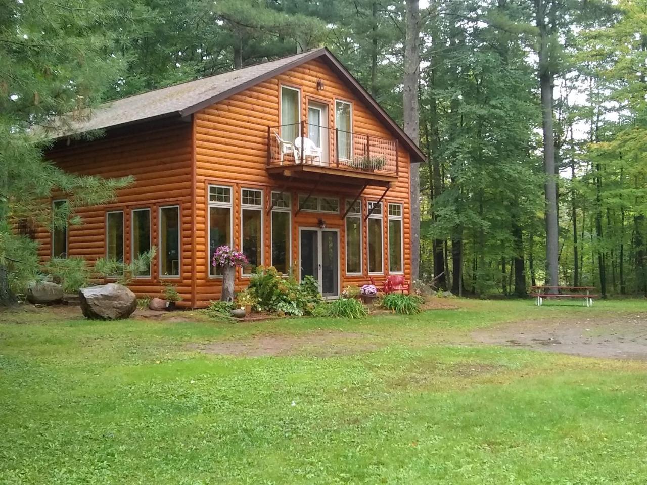 Bed And Breakfast Suite At The Wooded Retreat Pine City Bagian luar foto