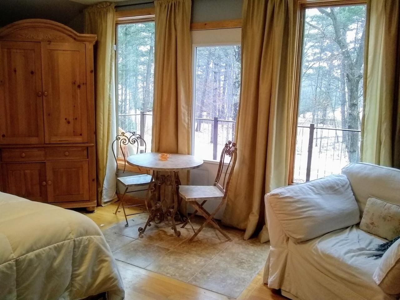 Bed And Breakfast Suite At The Wooded Retreat Pine City Bagian luar foto
